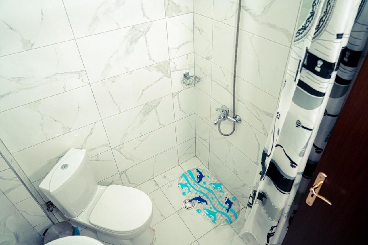 Gjirokastër Cico Hostel &Private Room מראה חיצוני תמונה