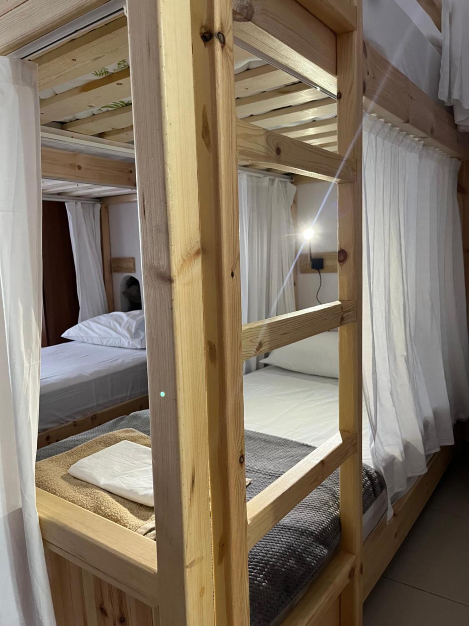 Gjirokastër Cico Hostel &Private Room מראה חיצוני תמונה